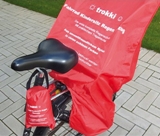 Fahrradgarage &uuml;ber Fahrrad mit Einkaufskorb